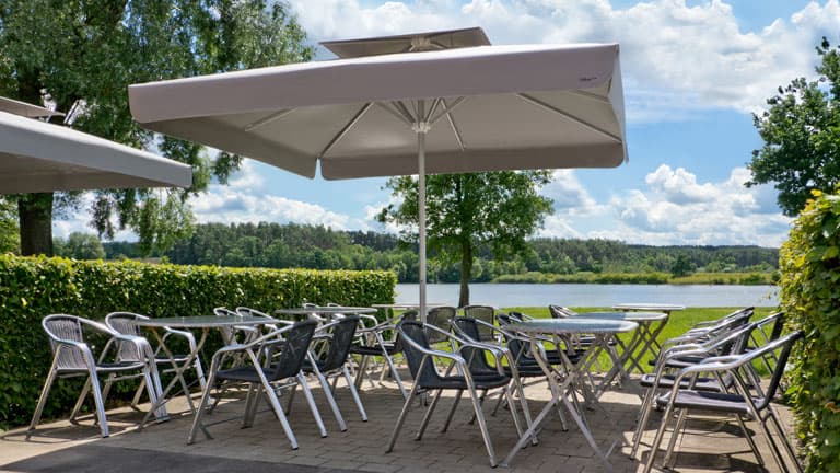 Sonnenschirm von CARAVITA